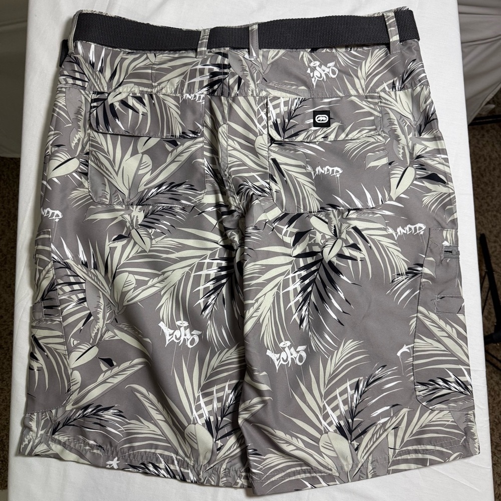Ecko Unltd Gray Tropical Cargo Shorts Mens Sz34 NWOT - Picture 2 of 12